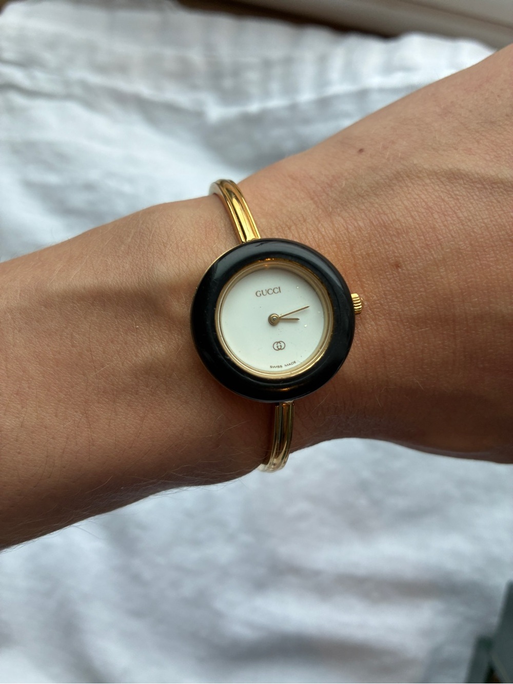 Vintage Gucci 1100-L Bezel Watch - Picture 2 of 10